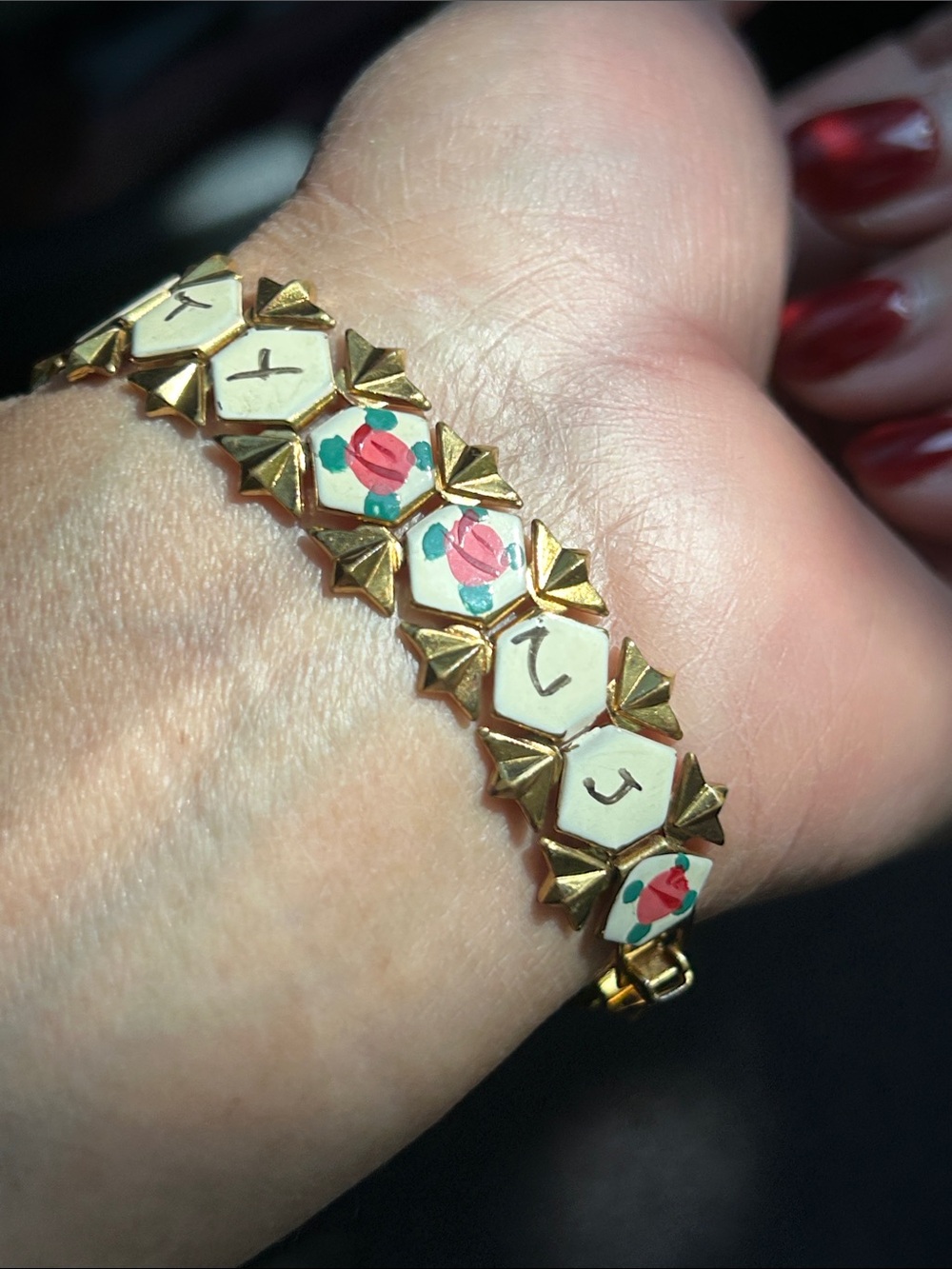 Vintage Gold-Tone Floral Tile Sea Isle City NJ Bracelet in Cream Red and Green